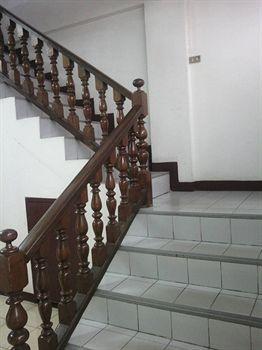 Kong Court Guest House Chiang Mai Exteriör bild